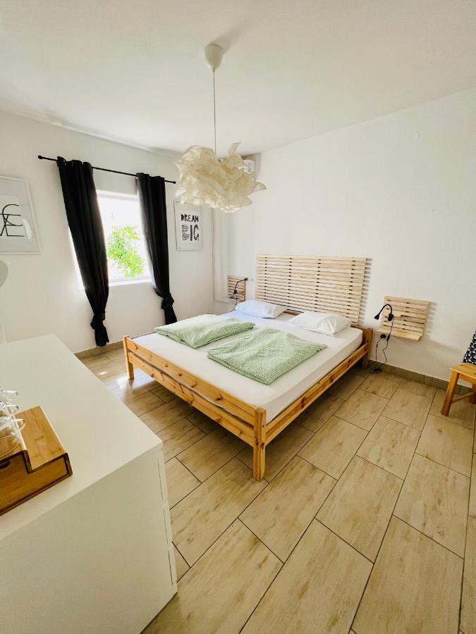 Guesthouse Dvoshko Hvar Exterior foto